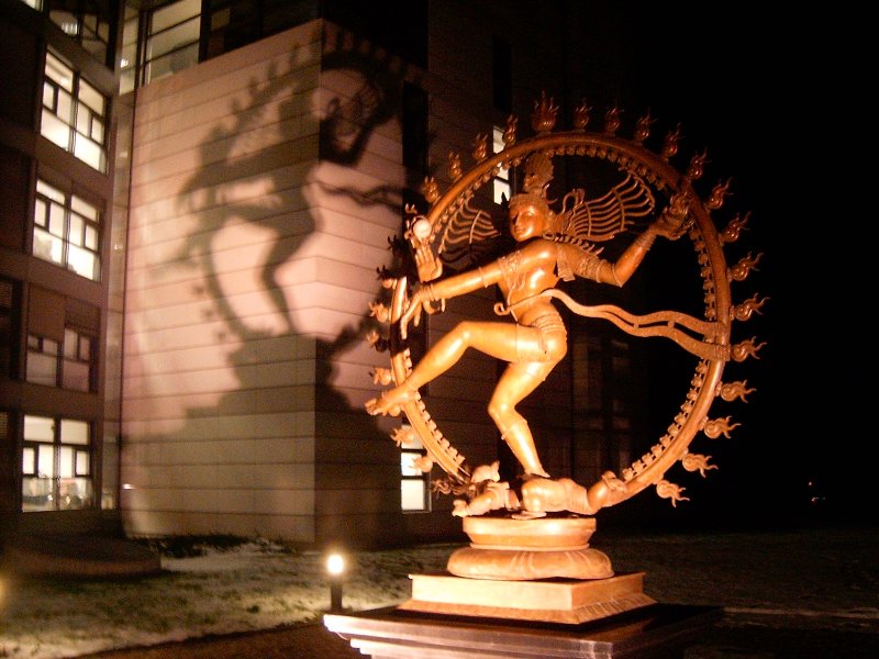 Statue de Shiva dansant au CERN